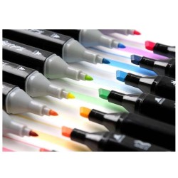 80 Rotuladores de alcohol Canvas Luxury Artist en un estuche que incluye 80 colores.