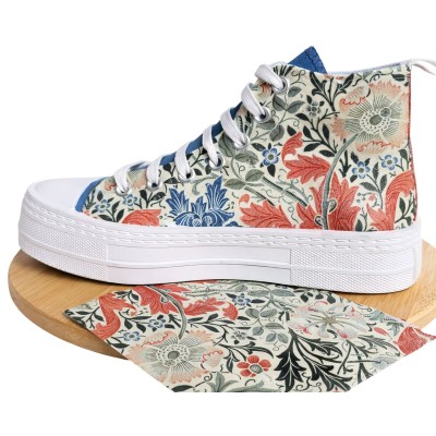 Taller de decoupage con servilletas en zapatillas | Presencial en Madrid | Elige la fecha que más te convenga